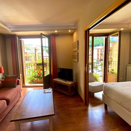 Apartamentos Turisticos Ezcaray Luaran gambar