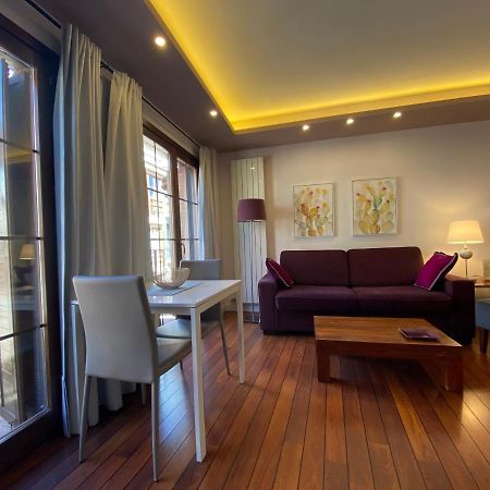 Apartamentos Turisticos Ezcaray Luaran gambar