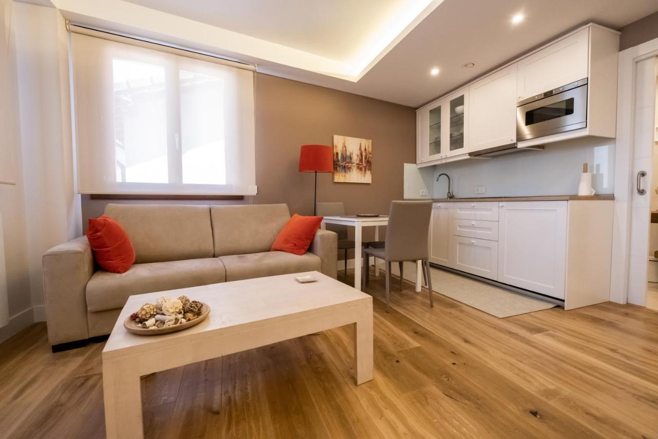 Apartamentos Turisticos Ezcaray Luaran gambar