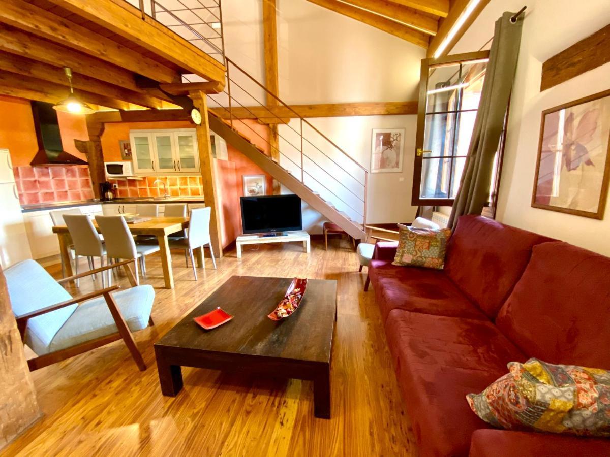 Apartamentos Turisticos Ezcaray Luaran gambar