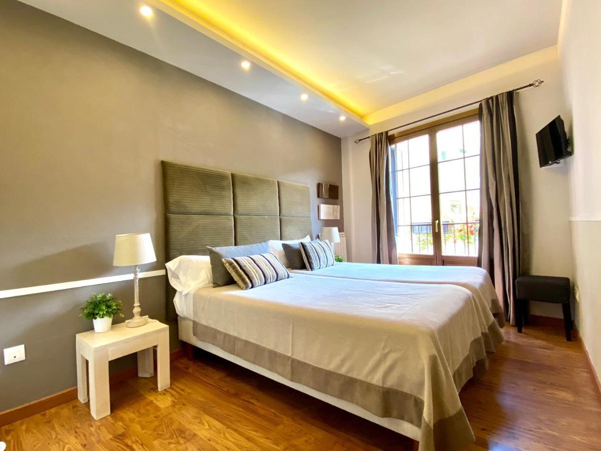 Apartamentos Turisticos Ezcaray Luaran gambar