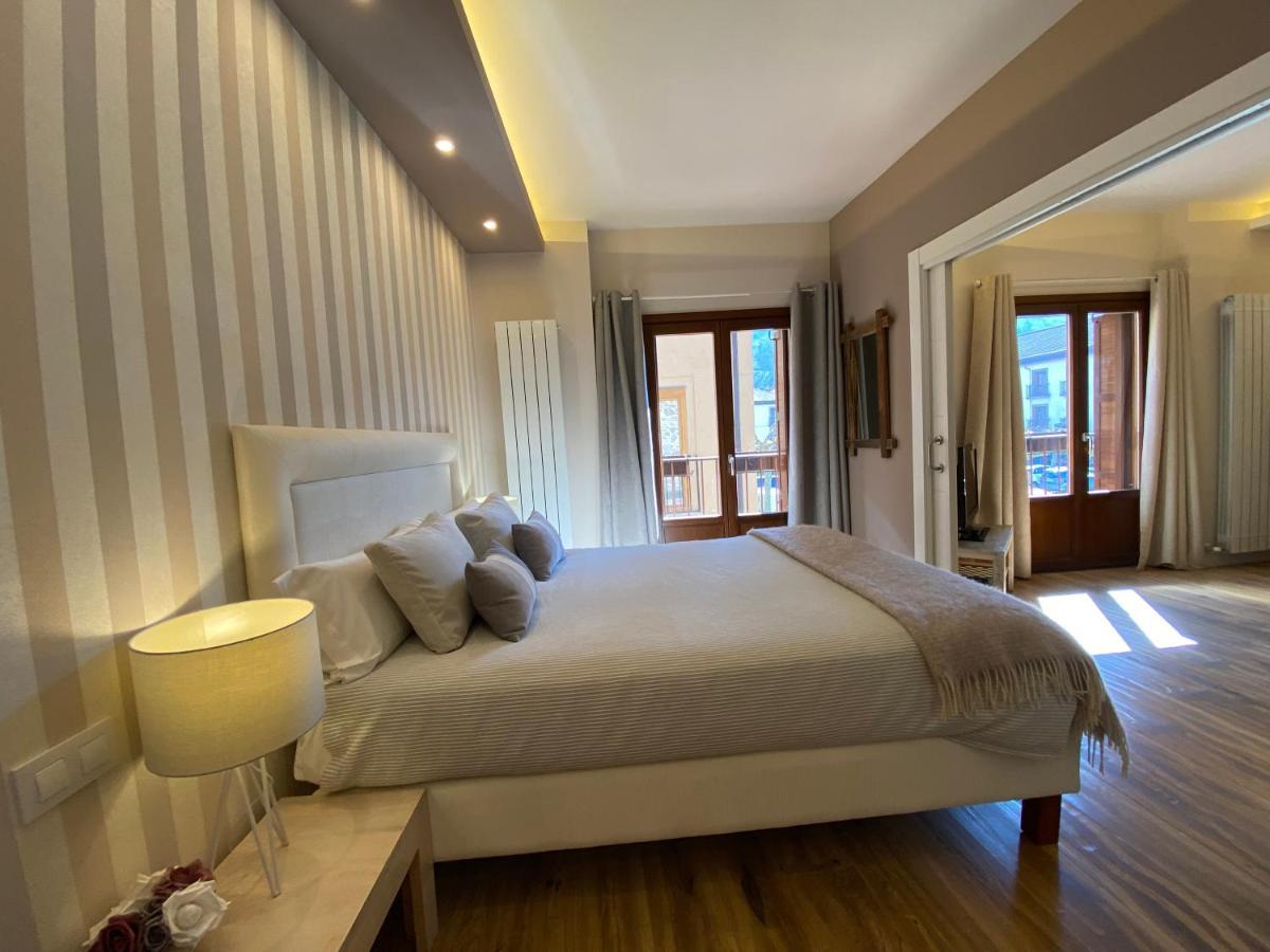 Apartamentos Turisticos Ezcaray Luaran gambar
