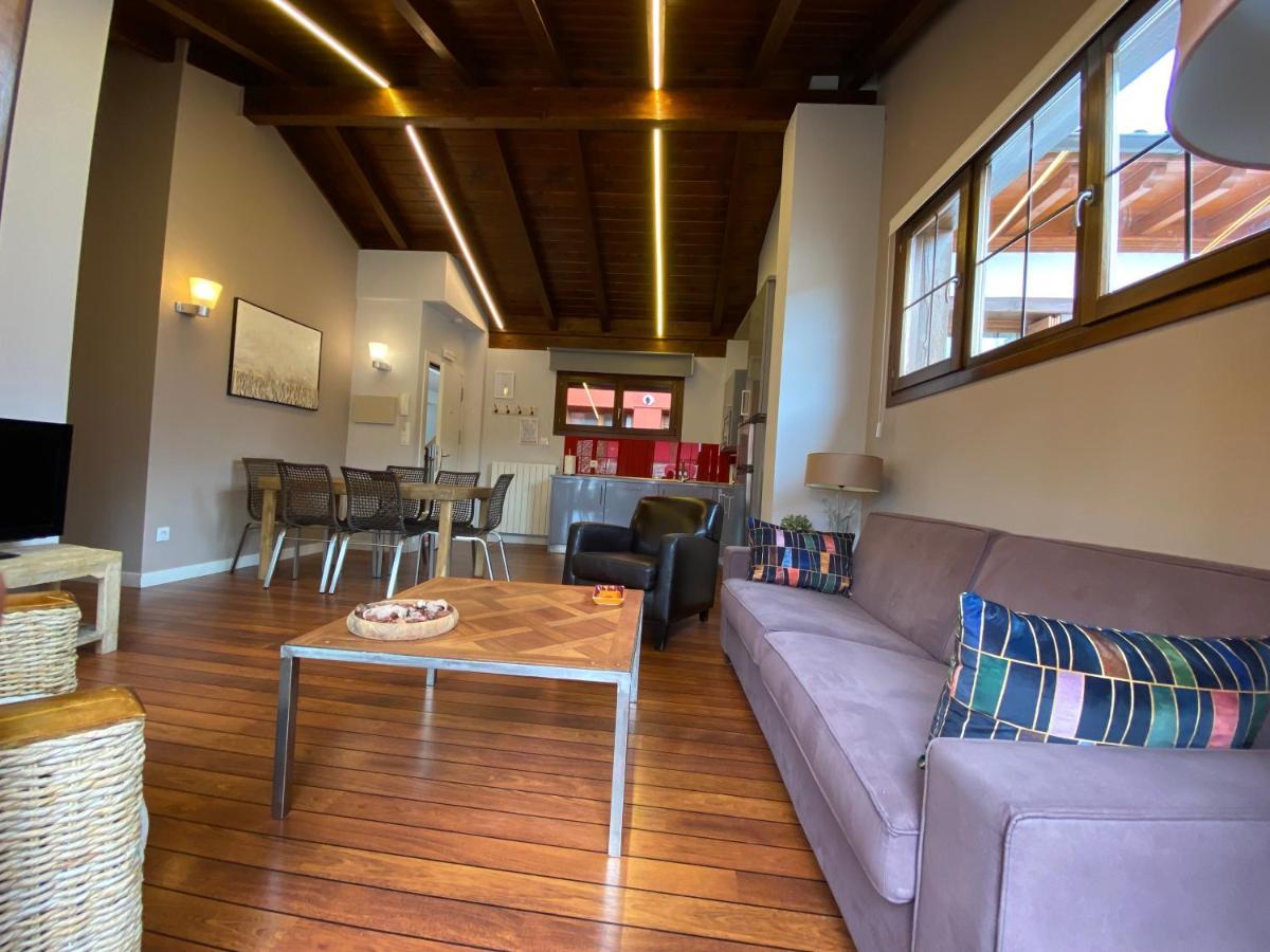 Apartamentos Turisticos Ezcaray Luaran gambar