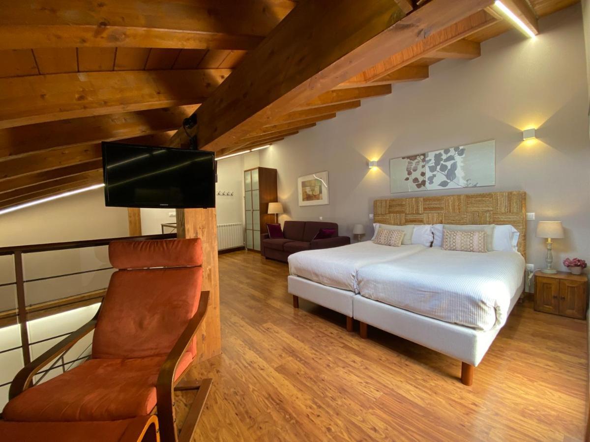 Apartamentos Turisticos Ezcaray Luaran gambar