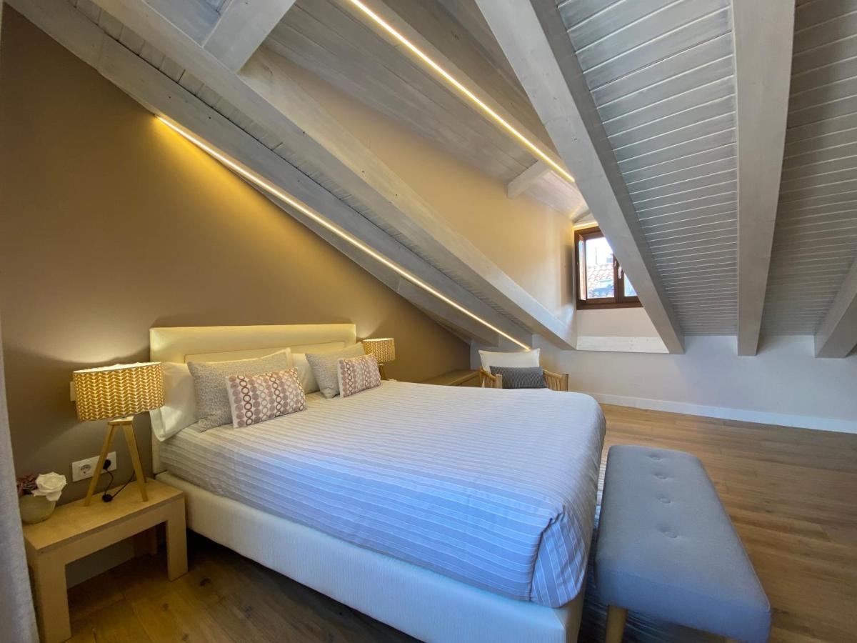 Apartamentos Turisticos Ezcaray Luaran gambar